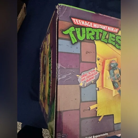 TMNT Party Wagon. 2013 Toys R Us retro collection. New, never open - Picture 4 of 8